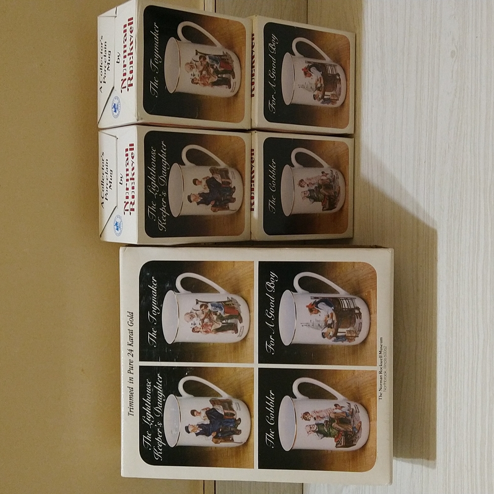 HOST PICK⭐Vintage 1982 Normal Rockwell Collector's Mug Set Trimmed In 24K Gold